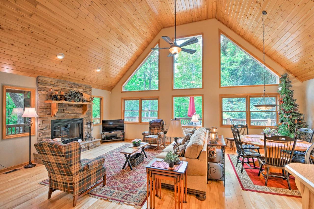 Andrews Cabin With Deck, Grill, Fire Pit And Game Room Esterno foto