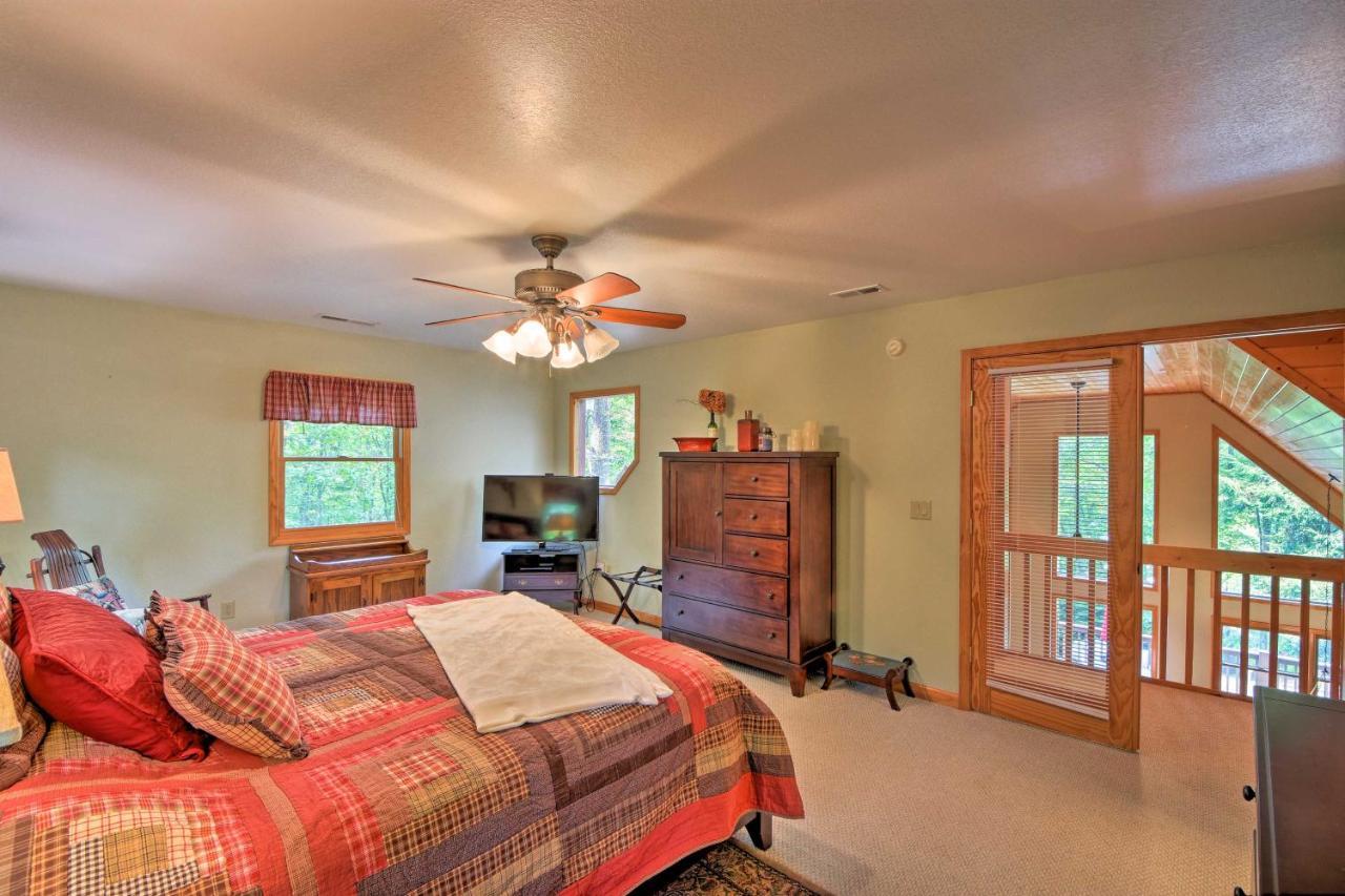 Andrews Cabin With Deck, Grill, Fire Pit And Game Room Esterno foto